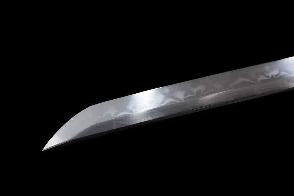 Omaru‑boshi armored‑warrior‑style kissaki tip of Armored‑Warrior‑Katana blade close‑up view