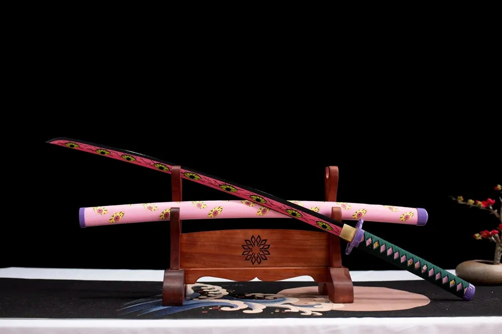 45‑angle open full‑size Upper‑Rank‑One Kokushibo kyokokukamusari katana two‑layer wood stand