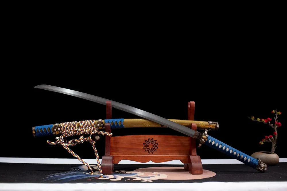 45‑angle open full‑size Tachi‑Fukushima‑Masanori sengoku‑warlord historical tachi two‑layer wooden stand front view