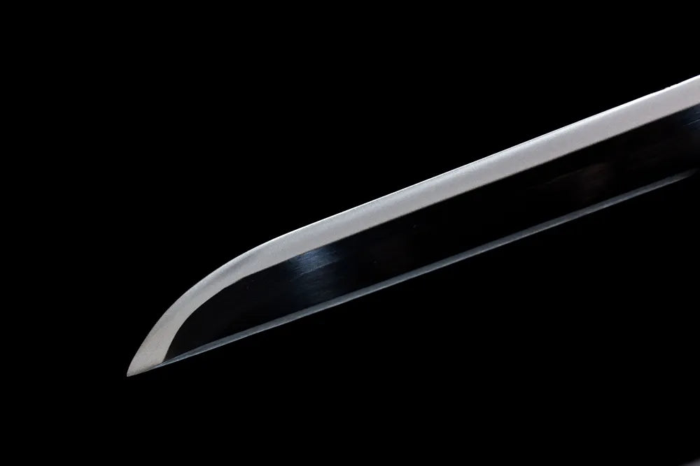 Smooth narrow blade tip white Sasuke prop detail