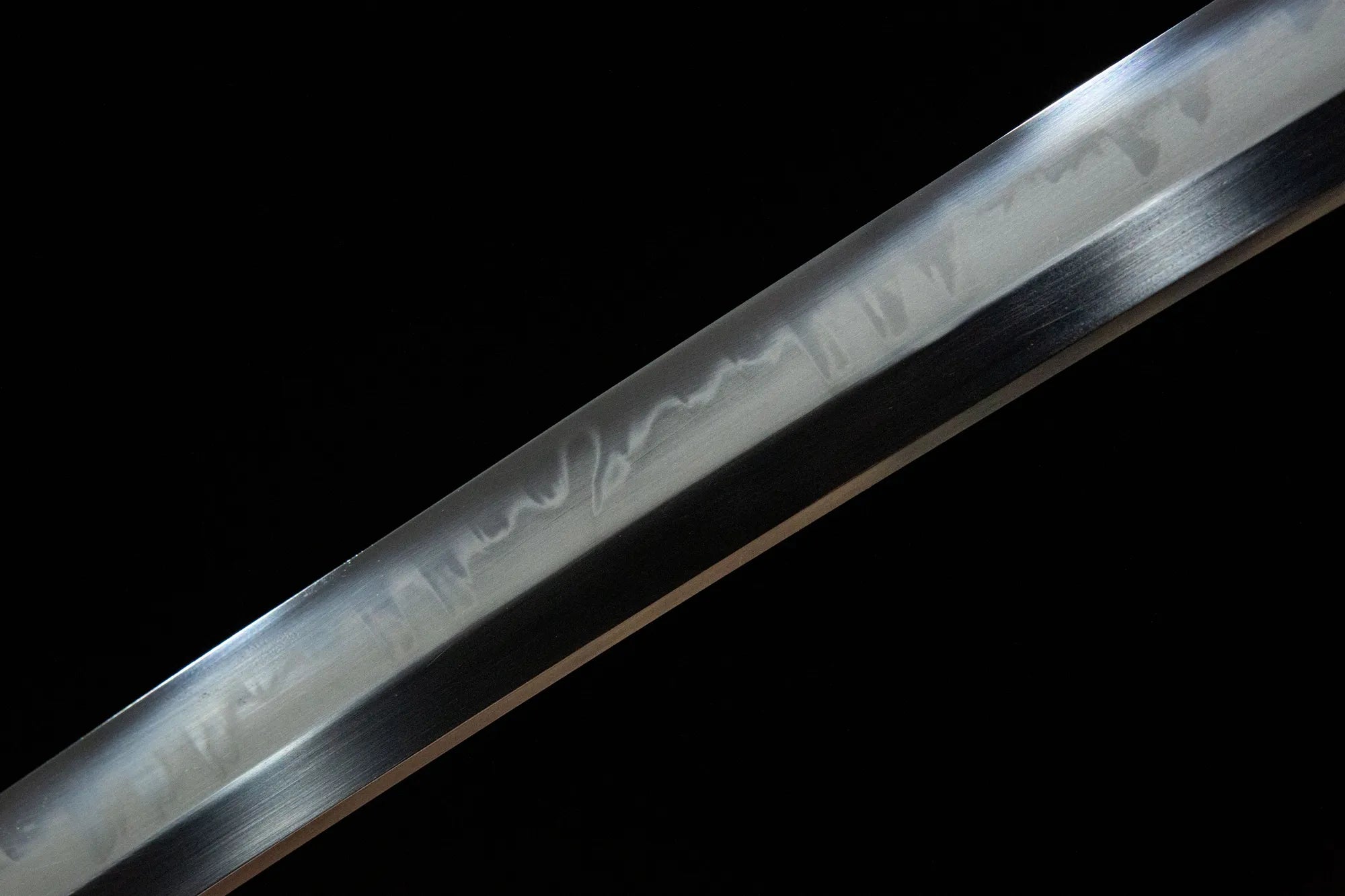 Chrysanthemum Pattern Tachi