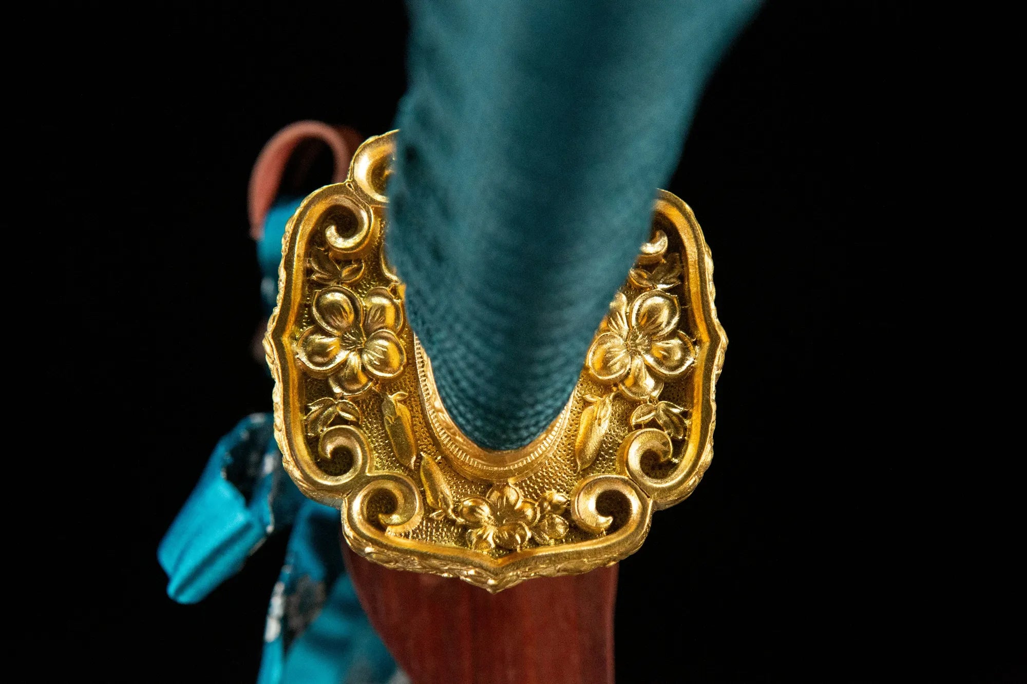 Chrysanthemum Pattern Tachi