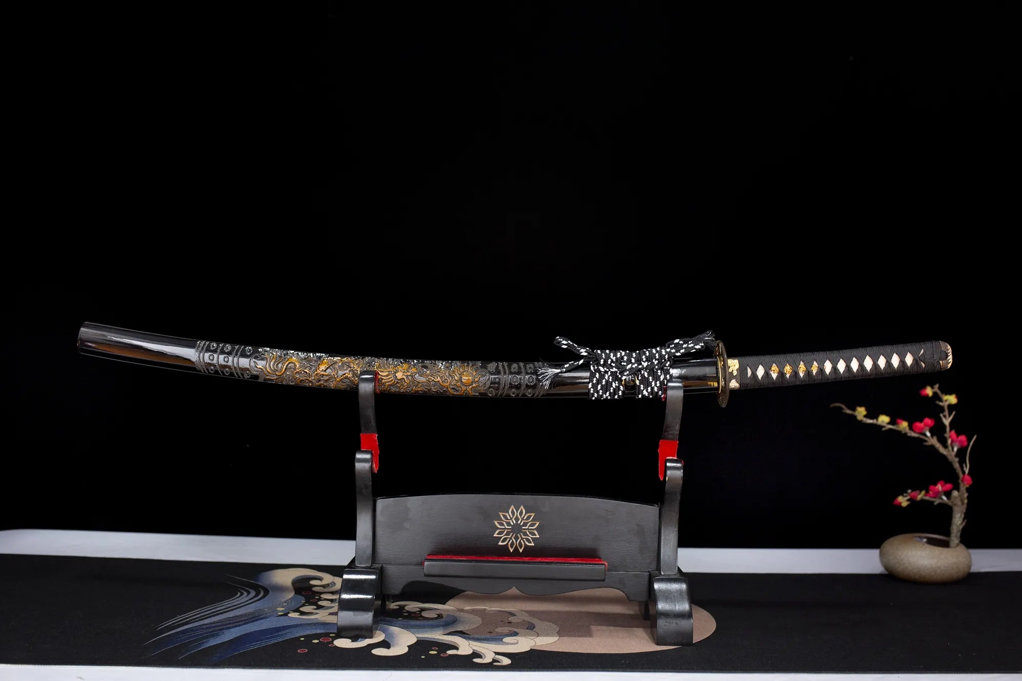 golden dragon katana