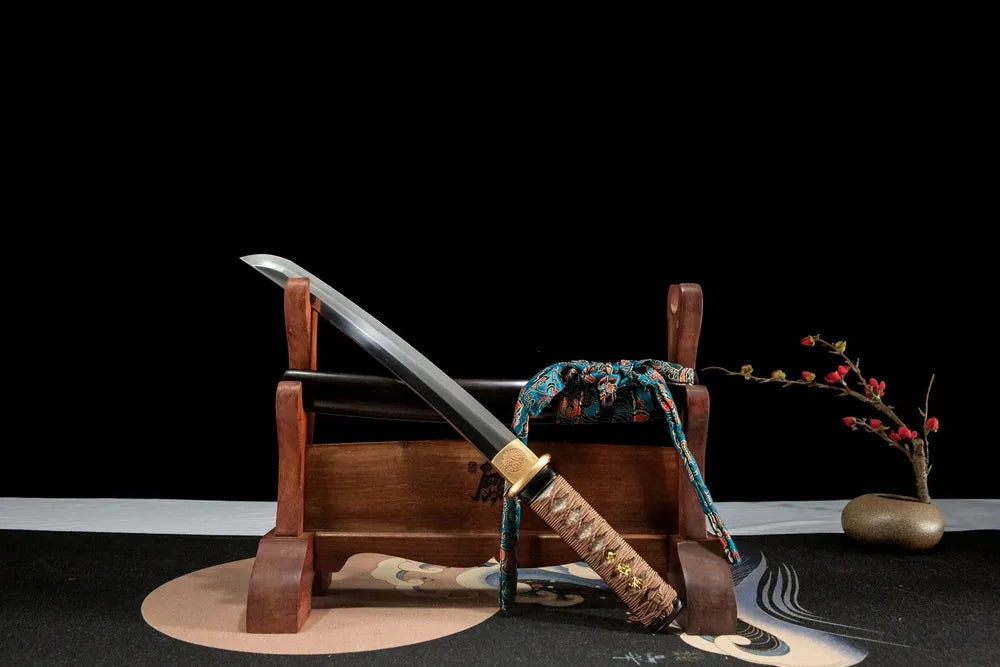 Night Wakizashi 45-degree view, fine ground clay tempered short sword