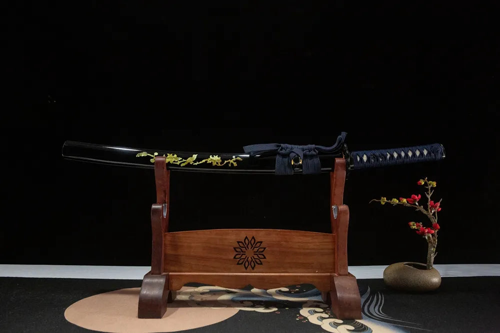 Horizontal front display Hummingbird Wakizashi lightweight 0.95kg full tang disassemblable short sword