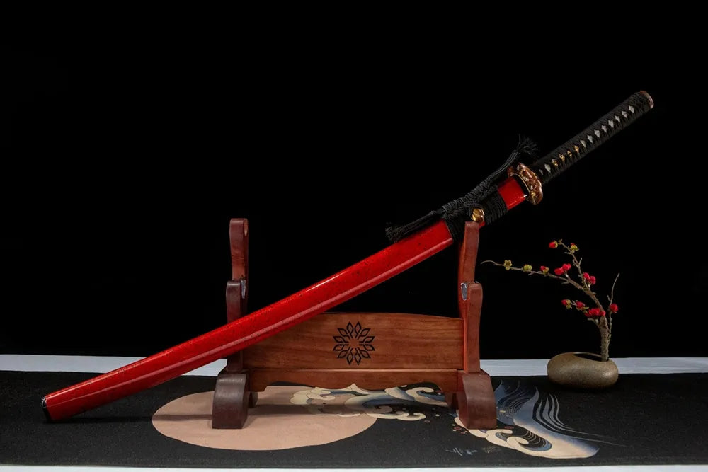 45-degree front view Sea Dragon Emperor Katana sheathed solid wood paint saya full ox horn coarse cotton sageo