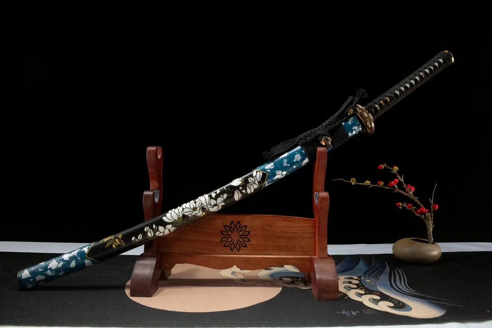 45-degree front view Yulan Katana sheathed solid wood plain paint saya full ox horn hardware cotton sageo