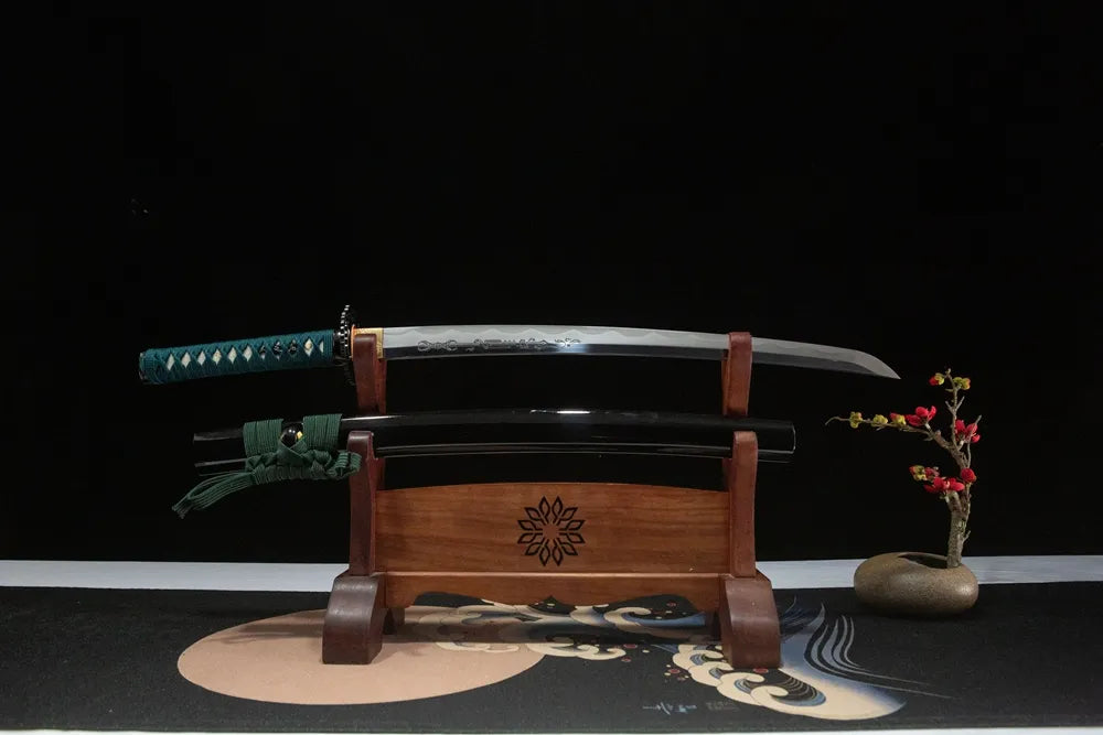 Sankoken Wakizashi with horiimono on the reverse side Overall display