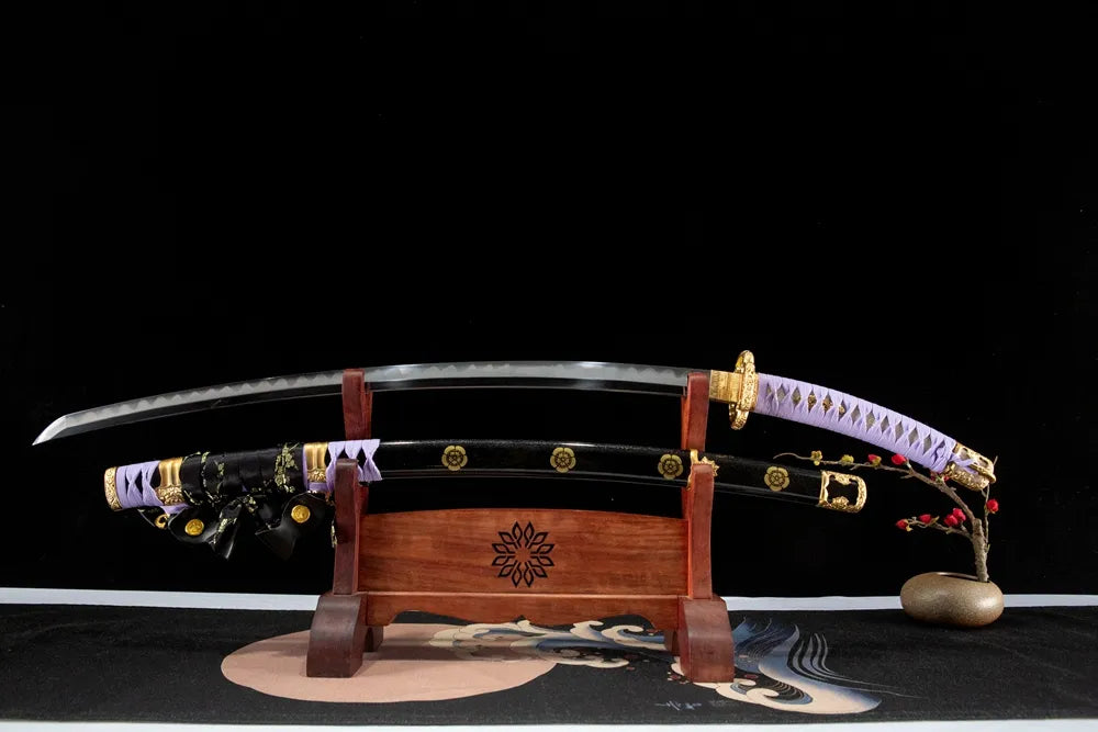 Unsheathed Fierce Tiger horizontal shot folded steel honsanmai notare wave hamon blade