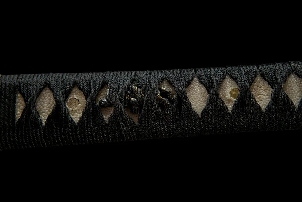 Middle handle front shot natural ray skin under woven cotton ito
