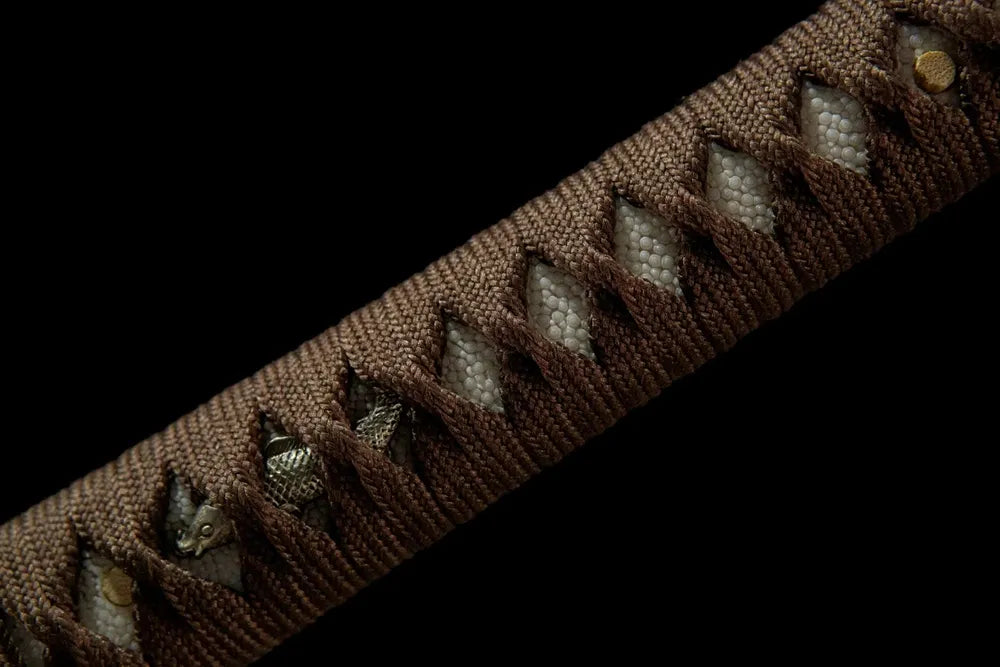 Peach Mountain Katana handle closeup, traditional wrap texture