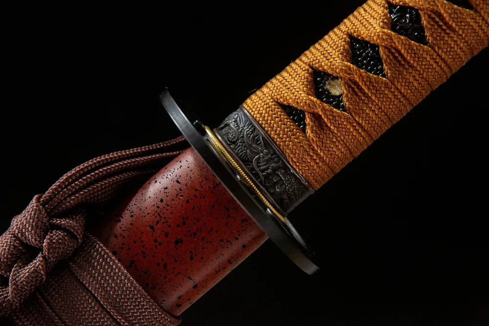 Fuchi alloy collar closeup for Tuoyuan training katana
