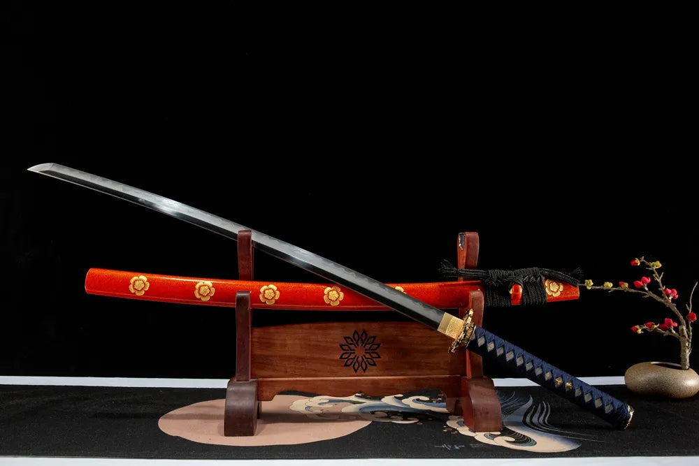 45° unsheathed front view real yokote shinogizukuri sharp cutting blade