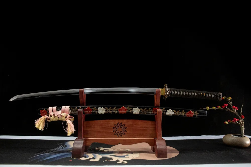 Unsheathed Peony horizontal shot hand folding steel neat suguha straight hamon blade