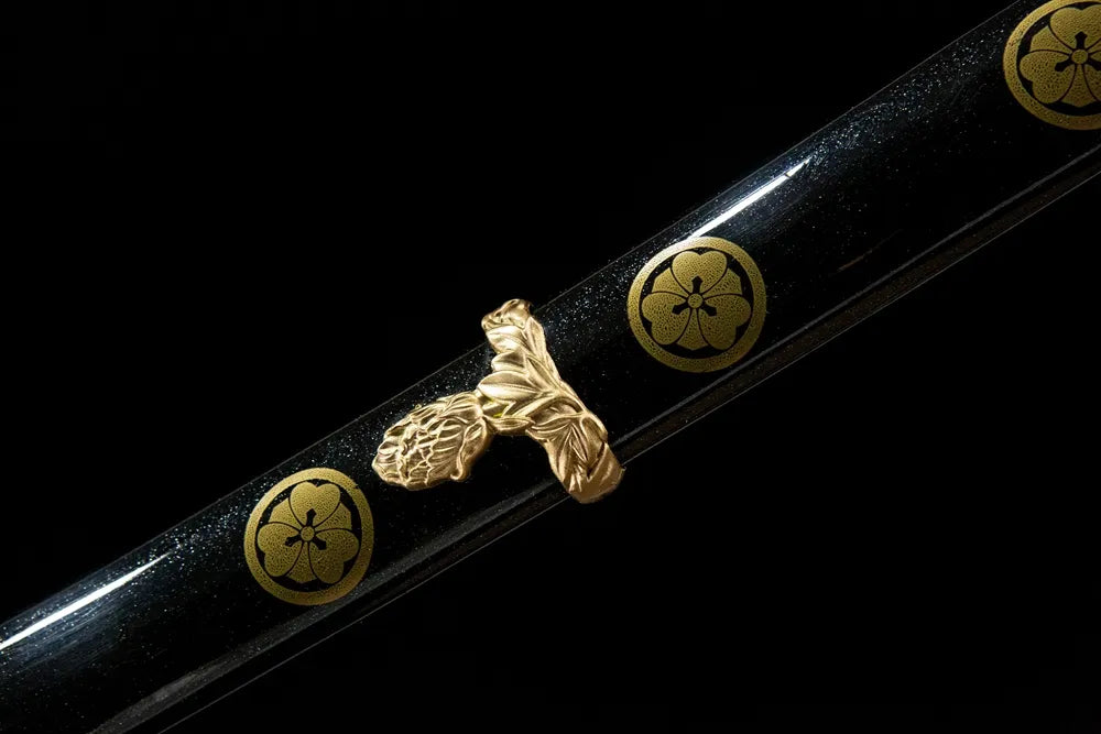 Mid saya detail The Firmament Tachi, solid wood paint copper ashikanamono hanging ring fittings