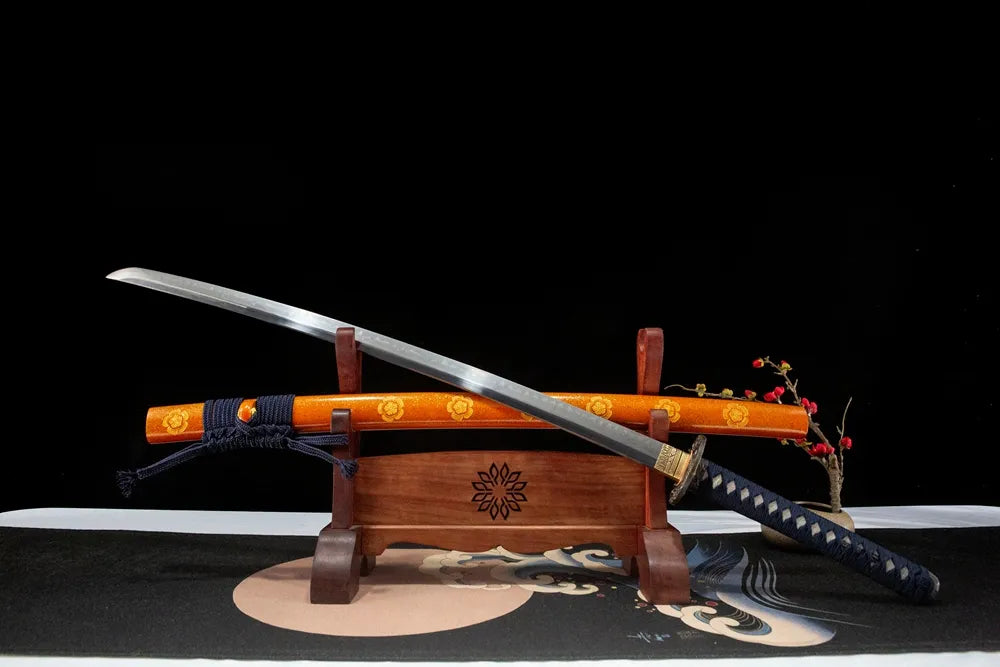 45° unsheathed front view shinogizukuri sharp plain training blade