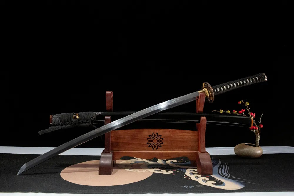 45° unsheathed front view Red-Crowned Crane Katana, fully sharpened no blood groove fine polished blade
