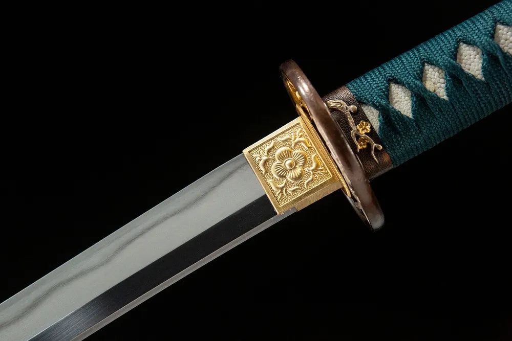 Upper blade closeup Qingtang neat soft notare hamon near solid copper habaki real yokote