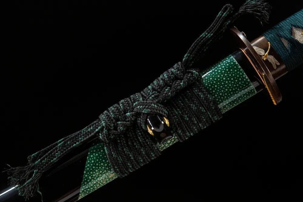 Black green mixed coarse cotton sageo cord tied on ox horn kurikata saya ring