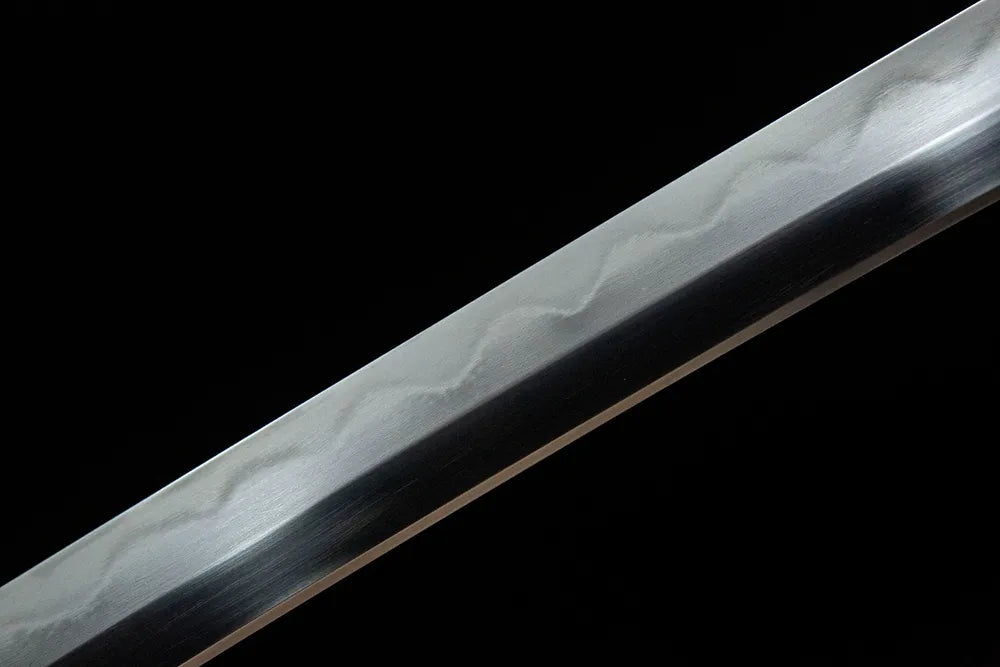 Lotus Heart Katana middle blade, natural Gunome temper line clay tempered Uzi steel
