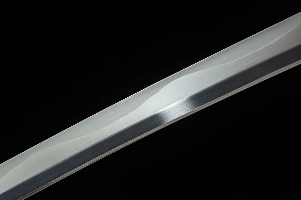 Middle blade detail continuous gentle notare temper grain fine polished T10 surface