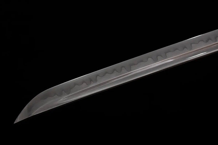 The blade body is made of T10 steel, and the surface is Hamon grinding grey.