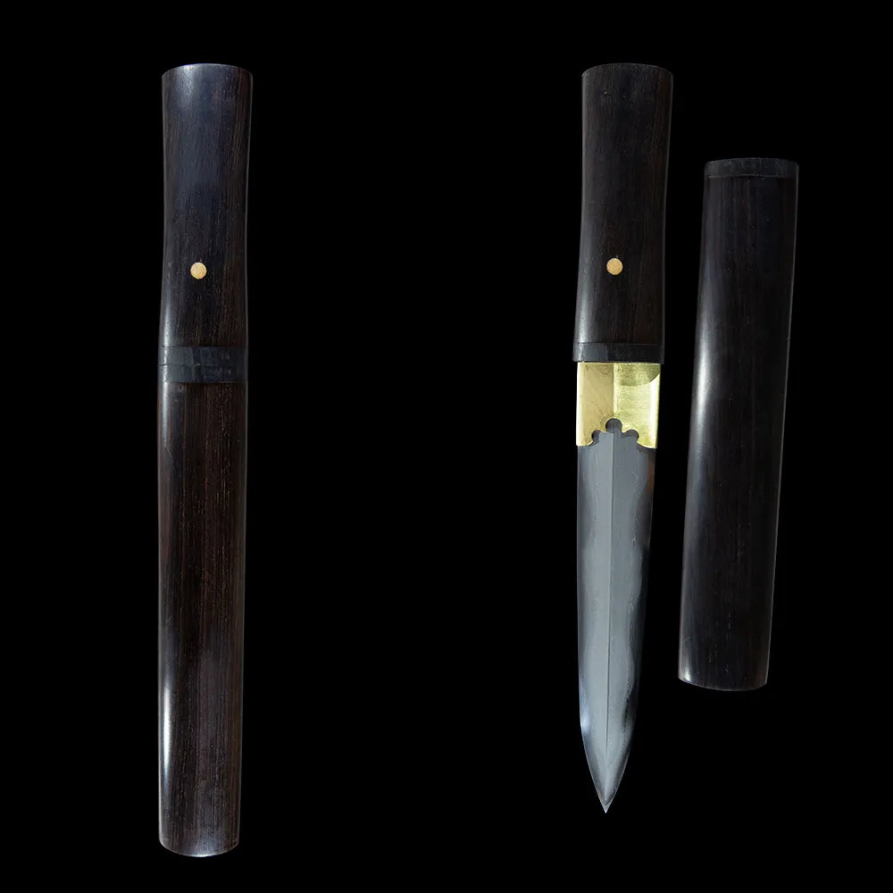 Side by side open & closed tanto display