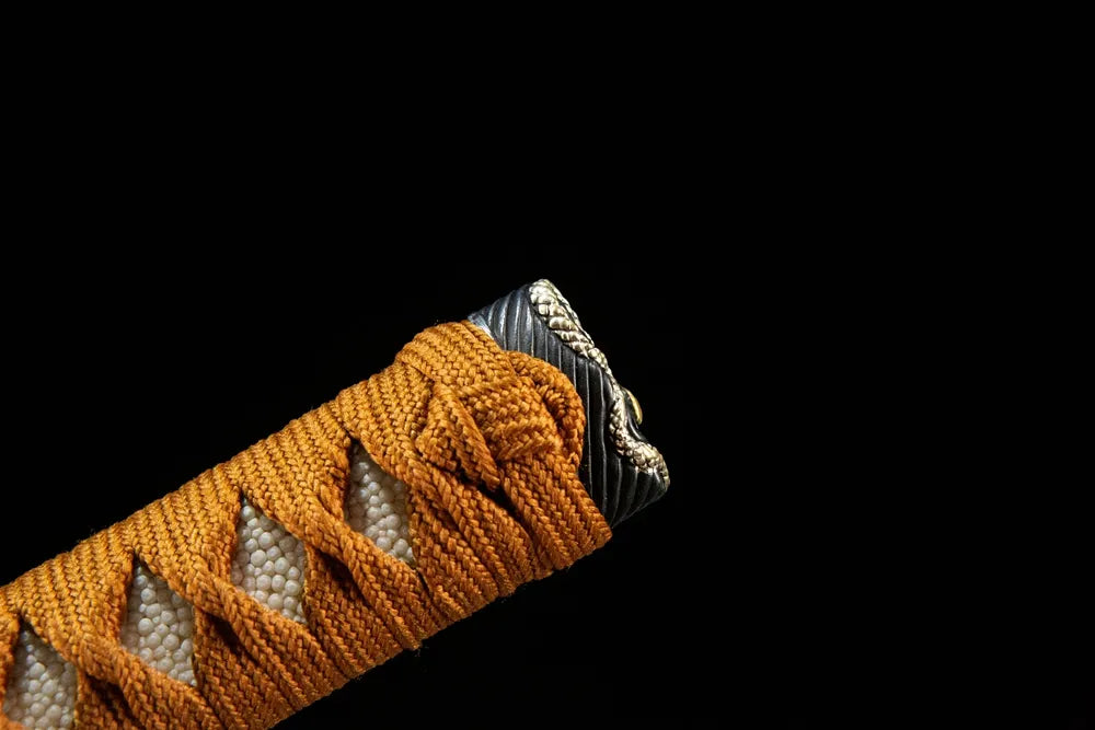 Patteraless Katana handle closeup, Moro-hineri-maki silk wrap texture