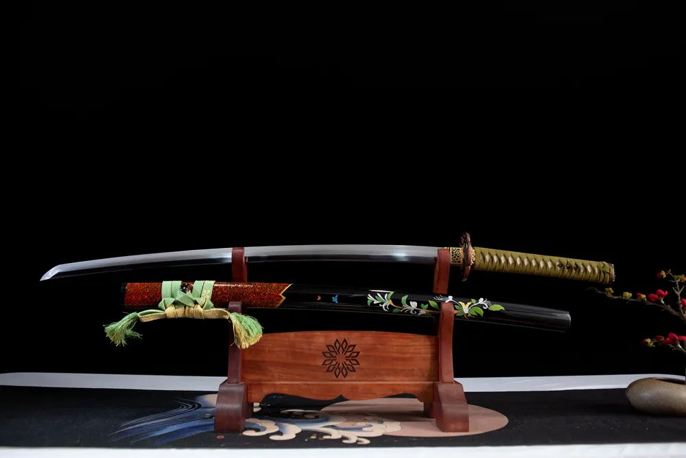 Flat lay fully drawn notare wave T10 clay tempered blade