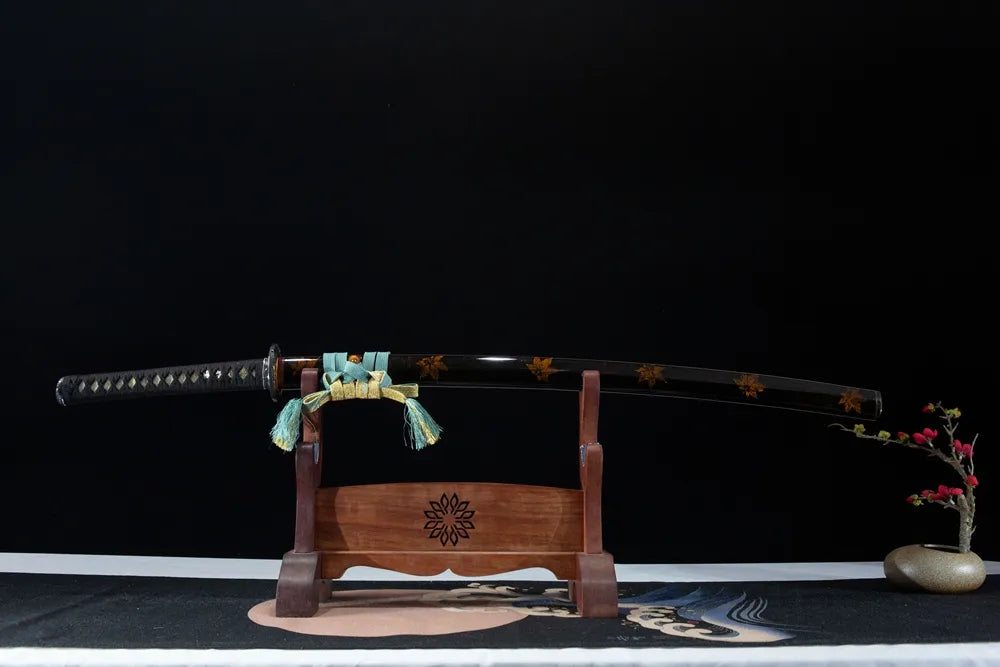 Horizontal front display 3D double gilded dragon fortune disassemblable T10 gunome collectible katana