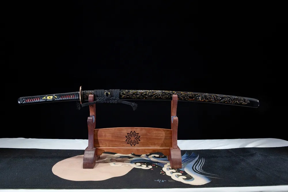 Horizontal display closed dark ink scar sword