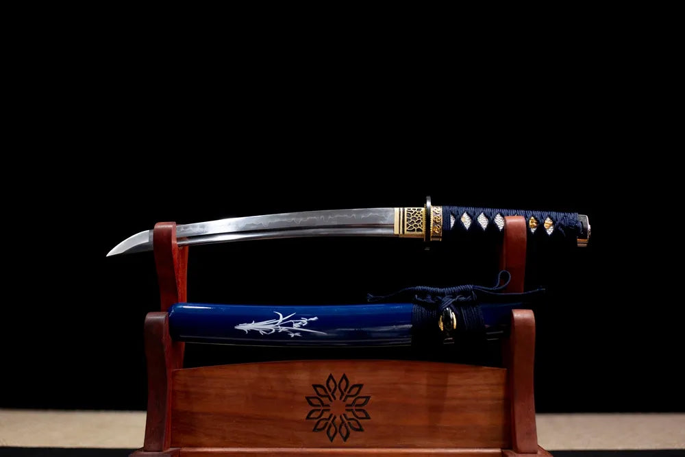 Slanted upright drawn Wakizashi‑Blue‑Bamboo bamboo‑motif wakizashi wooden shelf front perspective
