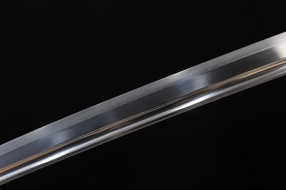 Mid‑section suguha‑straight‑pattern hamon steel katana blade surface close‑up shot