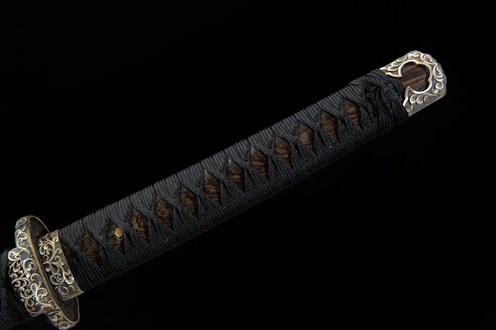 Full extended long tsuka front view black natural ray skin yihe relief copper fuchi kashira