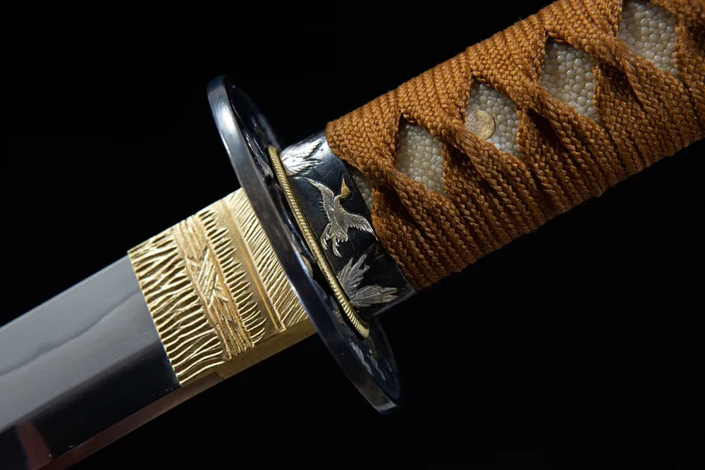 Fuchi collar closeup gilt silver copper crane relief ring