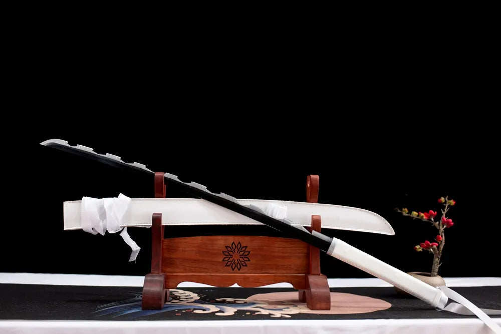 45‑angle open full‑size Hashibira Inosuke katana placed on two‑layer wooden stand front view