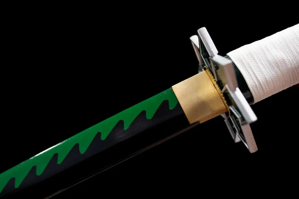 Upper jagged wind‑edge‑print 1060 steel blade alloy habaki macro close‑up