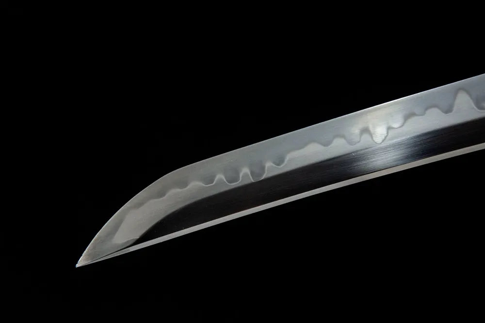 Kissaki tip closeup fully factory sharp functional cutting edge