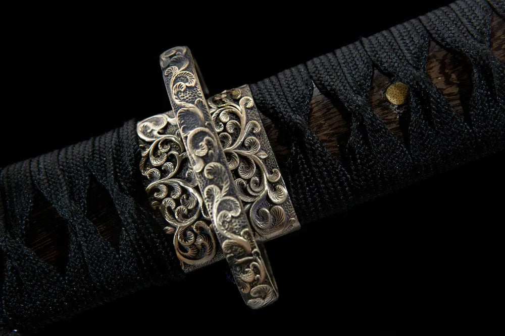 Fuchi collar closeup chinese yihe relief copper ring fitting