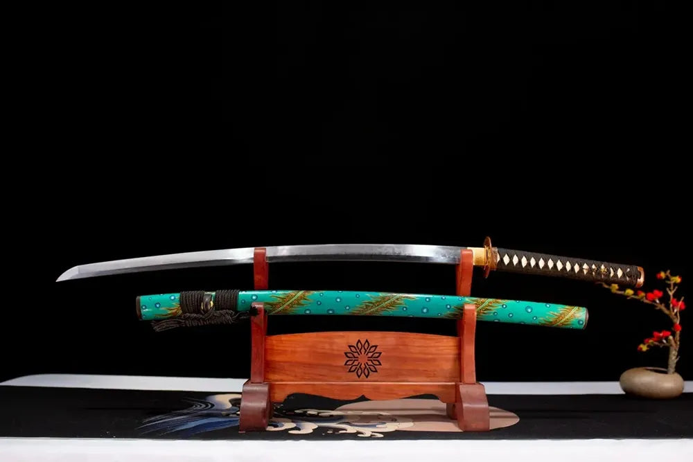 Flat fully‑drawn T10 clay‑tempered gunome‑choji‑hamon Blue‑Peafowl‑Katana blade wooden rack front shot