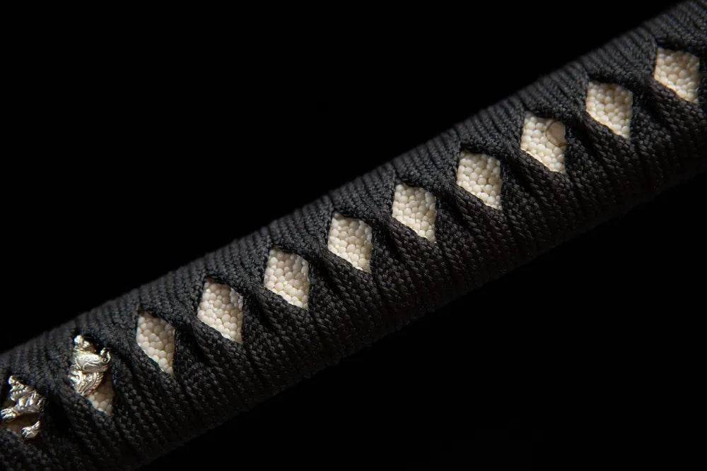 Middle diamond ito ray skin detail