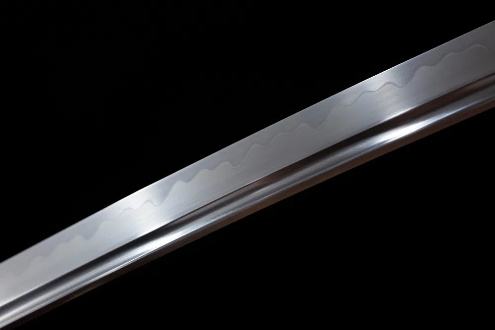Mid‑section midare‑gunome wind‑thunder‑shifting‑pattern hamon steel katana blade surface close‑up shot