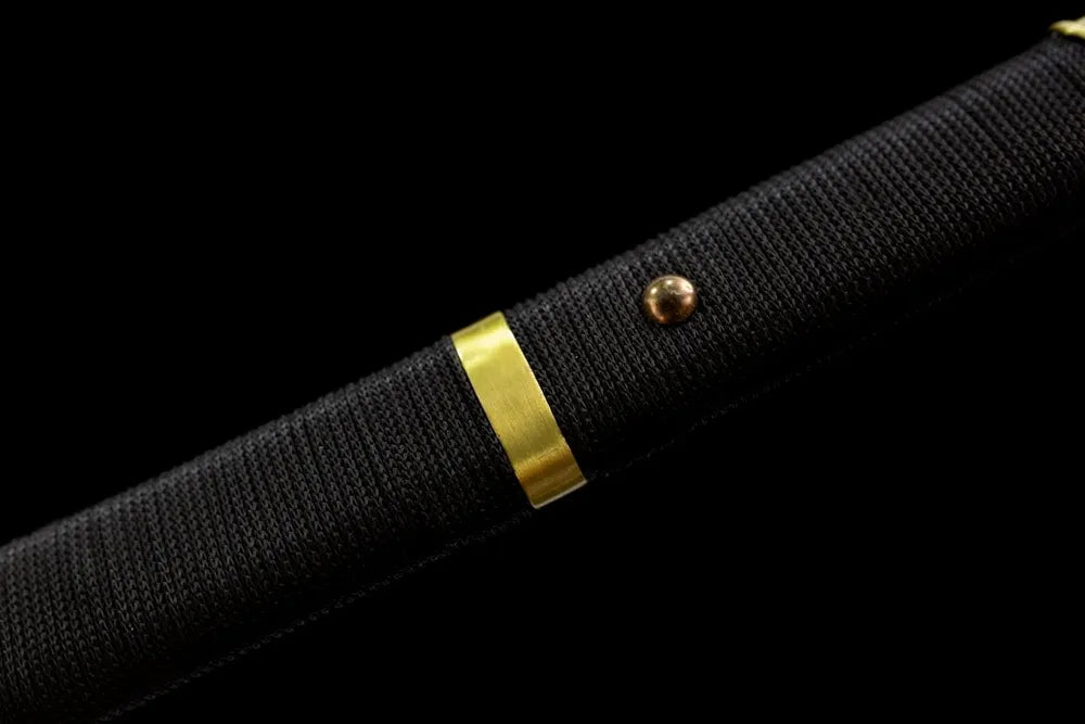 Middle black faux‑ray‑skin black ito woven texture front‑detail view