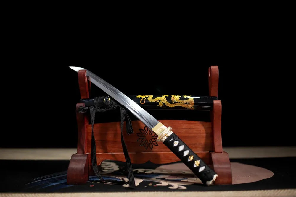 45‑angle open full‑size Dragon‑Wakizashi little golden‑dragon short samurai sword two‑layer wooden stand front view