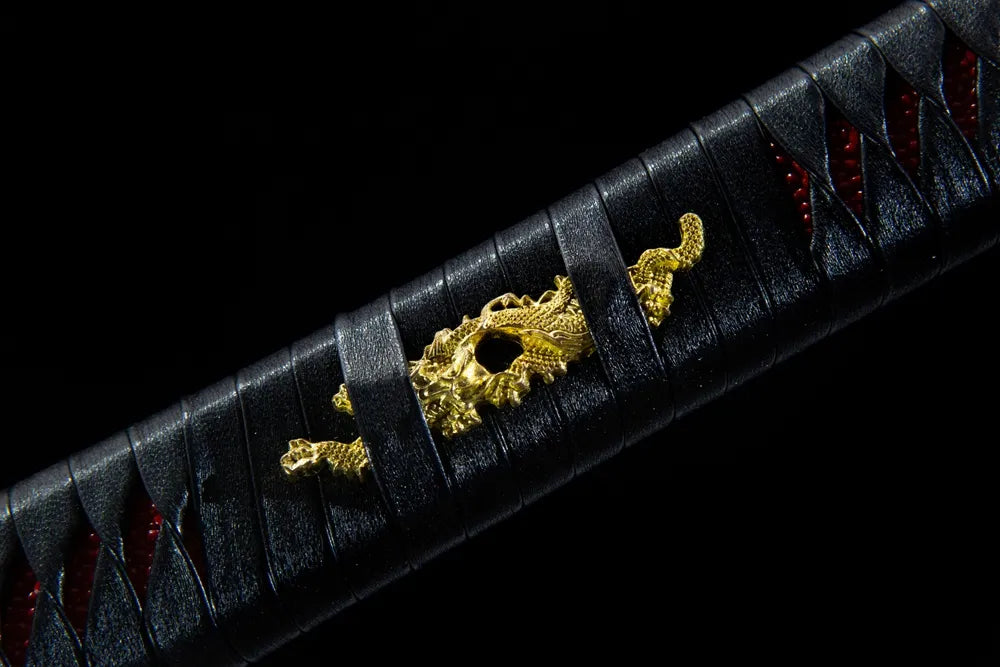 Ink Scar Katana – Oil Quenched Damascus Blade Carved Wood Saya
