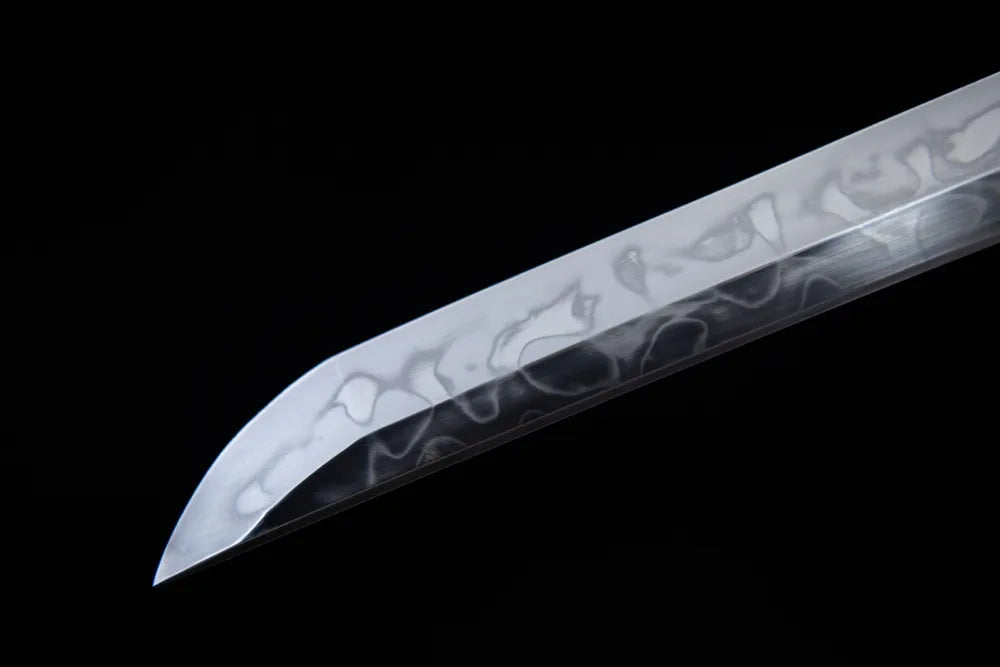 Sharp classic kissaki choji blade tip close shot