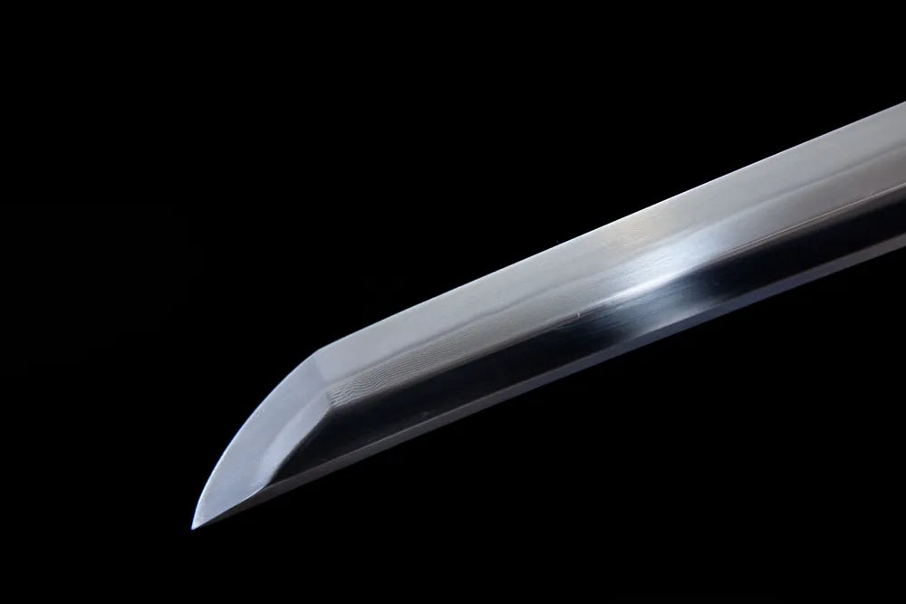 Notarekomi classic kissaki blade tip close view
