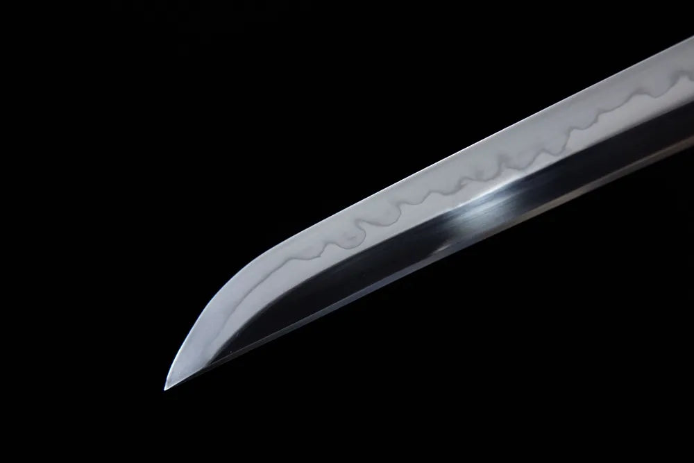 Notarekomi kissaki sharp blade tip shot