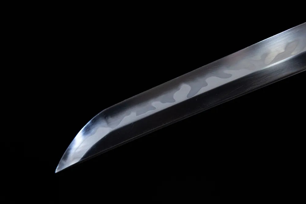 Sharp kissaki choji hamon blade tip close shot