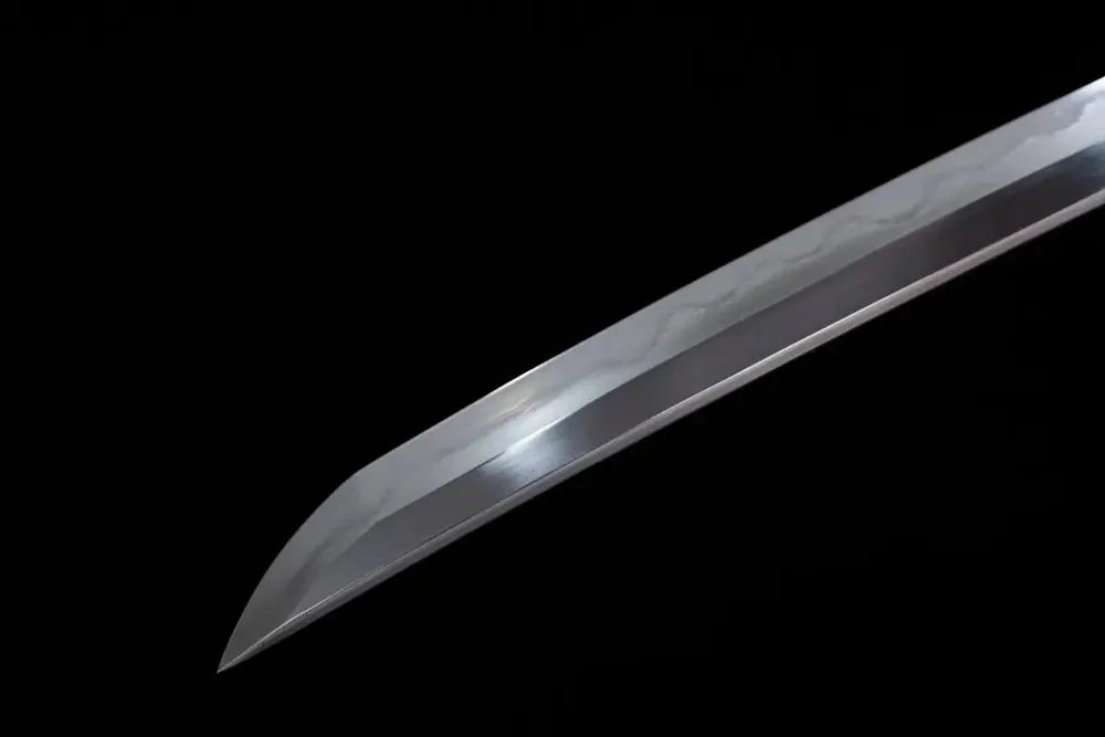 Kaen‑style tachi‑kissaki tip of Lucky‑Clover‑Tachi blade close‑up view
